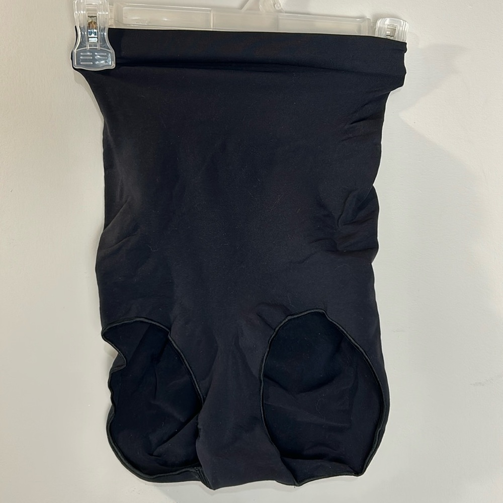 New without tags Skims‎ high waisted brief black 4XL-5XL